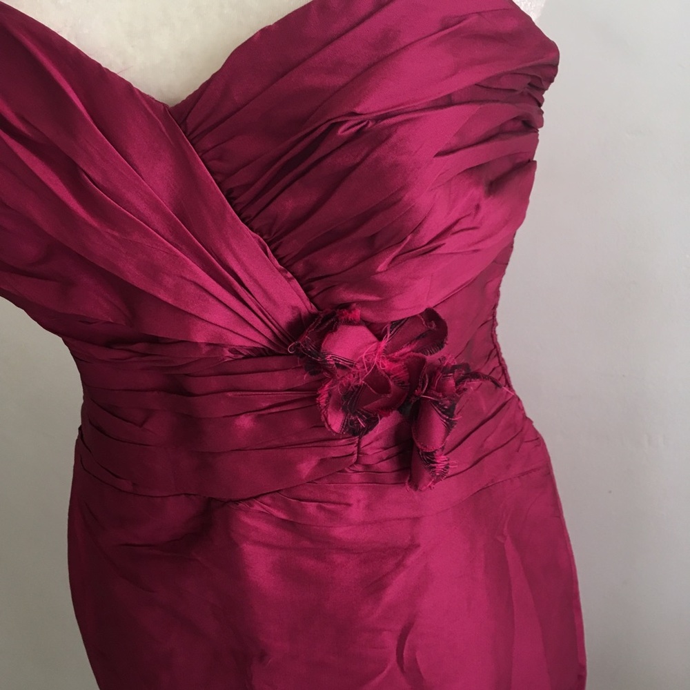 Alvina Valenta Maids New York Dress in cabernet - Picture 3 of 6